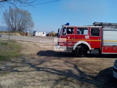 Пожар горя край Долни Богров