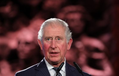 Недоволство сред британците – как принц Чарлз е бил тестван за коронавирус