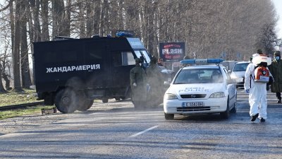 Пропускателните пунктове за Банско ще останат и след отмяната на карантината