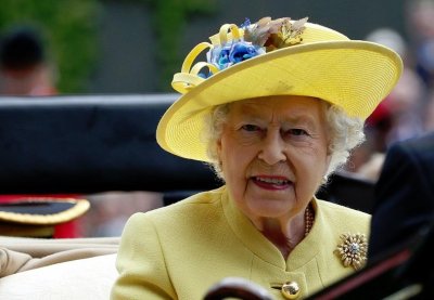 Кралица Елизабет със специално обръщение към британците