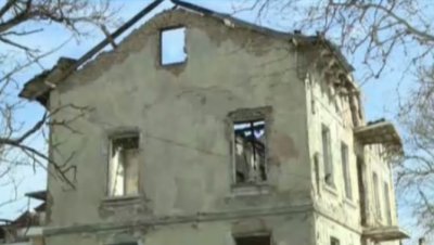 Кризата бави събарянето на опасна сграда във Варна