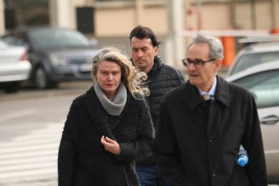 Жената на Васил Божков остава в ареста