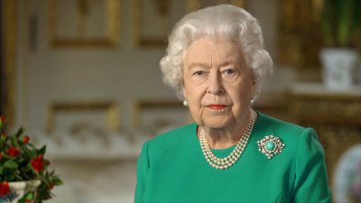 Кралица Елизабет II навършва 94 години