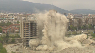Взривиха 17-етажната сграда на ИПК "Родина"
