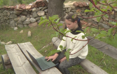 Жители на планински села одобряват онлайн обучението