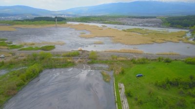 Проверяват има ли замърсяване на реките след скъсването на дигата в Перник