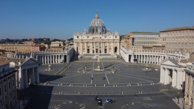 Отварят базиликата "Свети Петър"