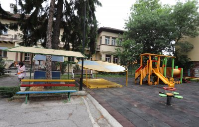Не на 22-ри, на 26 отварят детските градини и ясли в София