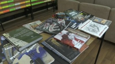 Дариха над 250 книги за библиотеката и музея в Кюстендил