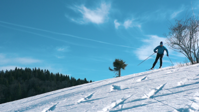 Нетипично, но красиво: На пролетни ски в Лапландия