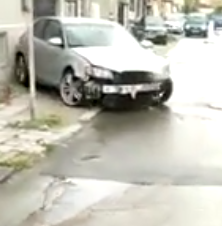 Неадекватен шофьор от Варна помете няколко коли, блъсна жена и се заби в стълб