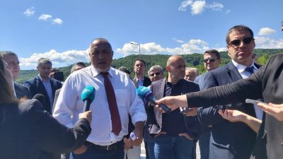 Борисов: Ще обсъдим смяна на КЕВР, не може да говорят за повишаване на цената на парното с 20%