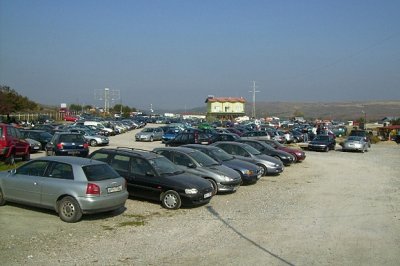 Автокъщи в Дупница пред фалити – нямат продажби, само разходи