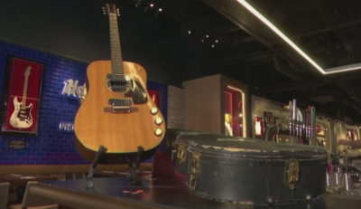 Продадоха китарата на Кърт Кобейн за рекордните 6 млн. долара