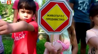 Деца от Габрово с видео послание за безопасно движение на пътя