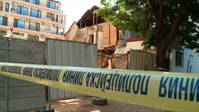 Предоставено е жилище на собствениците на срутената къща в Пловдив