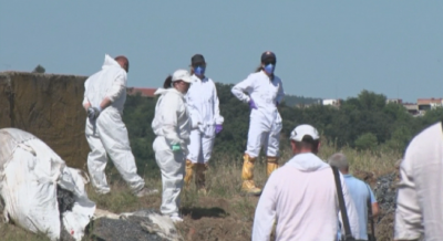 До 40 тона отпадъци са заровени в бившето ТКЗС край Червен бряг
