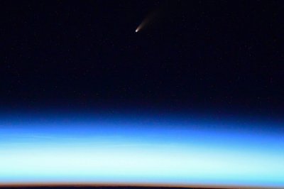 Ярка комета бе заснета от руски космонавт на МКС