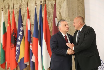 Унгарският премиер поздрави Бойко Борисов за приемането на България в чакалнята на еврозоната
