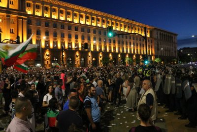 Протестното шествие обиколи целия център на София (обобщение)