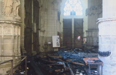 Освободиха задържания доброволец за пожара в катедралата в Нант