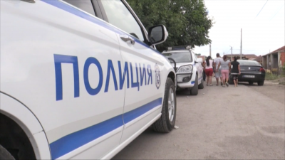 Откриха близо 180 дози хероин в дома на нападателите на полицаи в Кюстендил