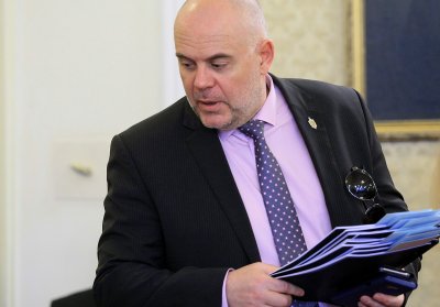 Парламентът прие Иван Гешев да представи доклад за дейността на прокуратурата
