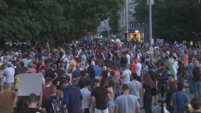 16-и ден на протести в София: блокираха 10 кръстовища (обобщение)