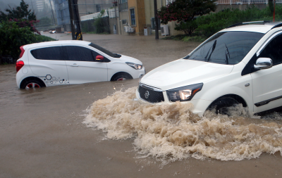 Наводнение в Южна Корея взе жертви