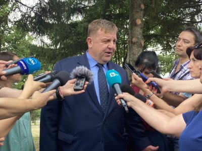 Каракачанов даде положителна оценка за новите министри