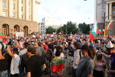 19-и ден протест срещу правителството и главния прокурор