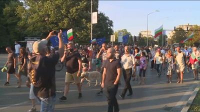 Протестиращи във Варна блокираха ключови кръстовища