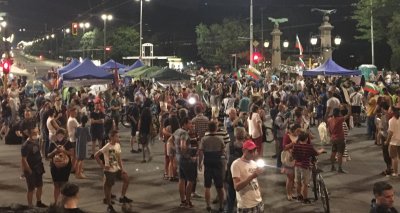 26-и ден на антиправителствени протести: Три столични кръстовища остават блокирани