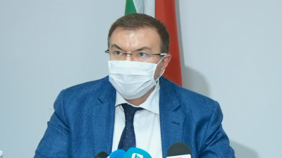 Здравният министър: Огнището в спешната помощ в Пазарджик е контролирано