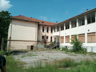 Продават три селски училища и детска градина в Община Велико Търново