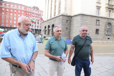 "Отровното трио": ДПС лиши Борисов от последното му алиби за оставане на власт