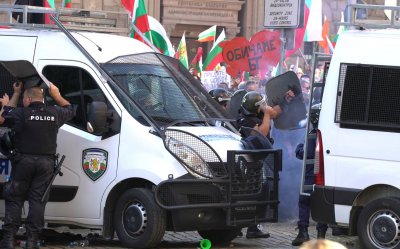 Съвет на Европа: Българските власти да накажат нападателите на журналисти