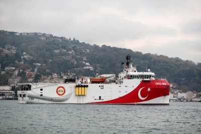 Турция изтегля временно кораба за проучване за газ, предизвикал напрежение в Източното Средиземноморие