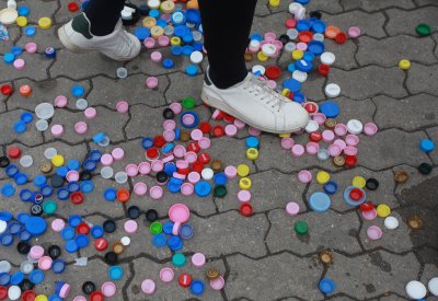 Ученици от Бургас събират капачки за детски реаномобил