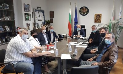 Обмислят да върнат публиката в спортните зали от 1 октомври