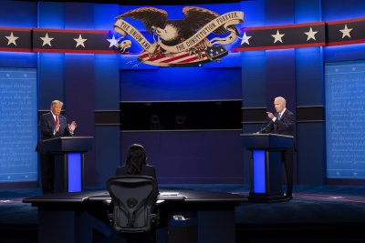 Завърши финалният предизборен дебат между Тръмп и Байдън