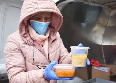 Агенцията за социално подпомагане с награда за програмата "Топъл обяд у дома“