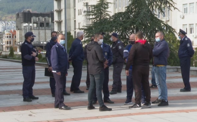 Полицаи от Шумен излязоха на протест