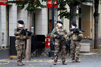 След атаката в Ница - инциденти в Авиньон и Лион