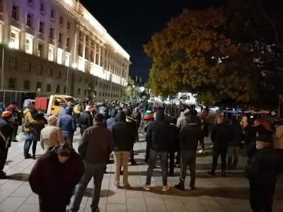 114-а вечер на протести в София