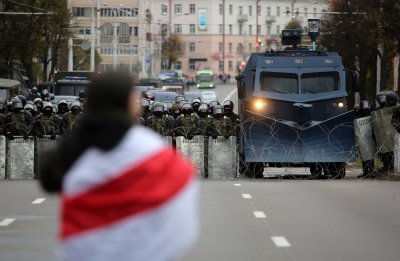 Над 100 души задържани при протестите в Беларус