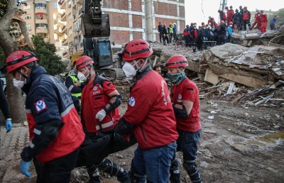 Земетресението в Турция: 14-годишно момиче бе спасено