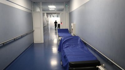 Критична е ситуацията в болниците в Шумен, Враца и Каварна