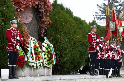 На Архангелова задушница отдадохме почит към загиналите български герои
