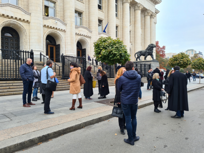 Адвокати протестираха срещу предложението за съдебна ваканция